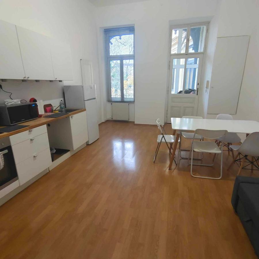 Large 4 Room Apartment In The Center Of Wiedeń Zewnętrze zdjęcie