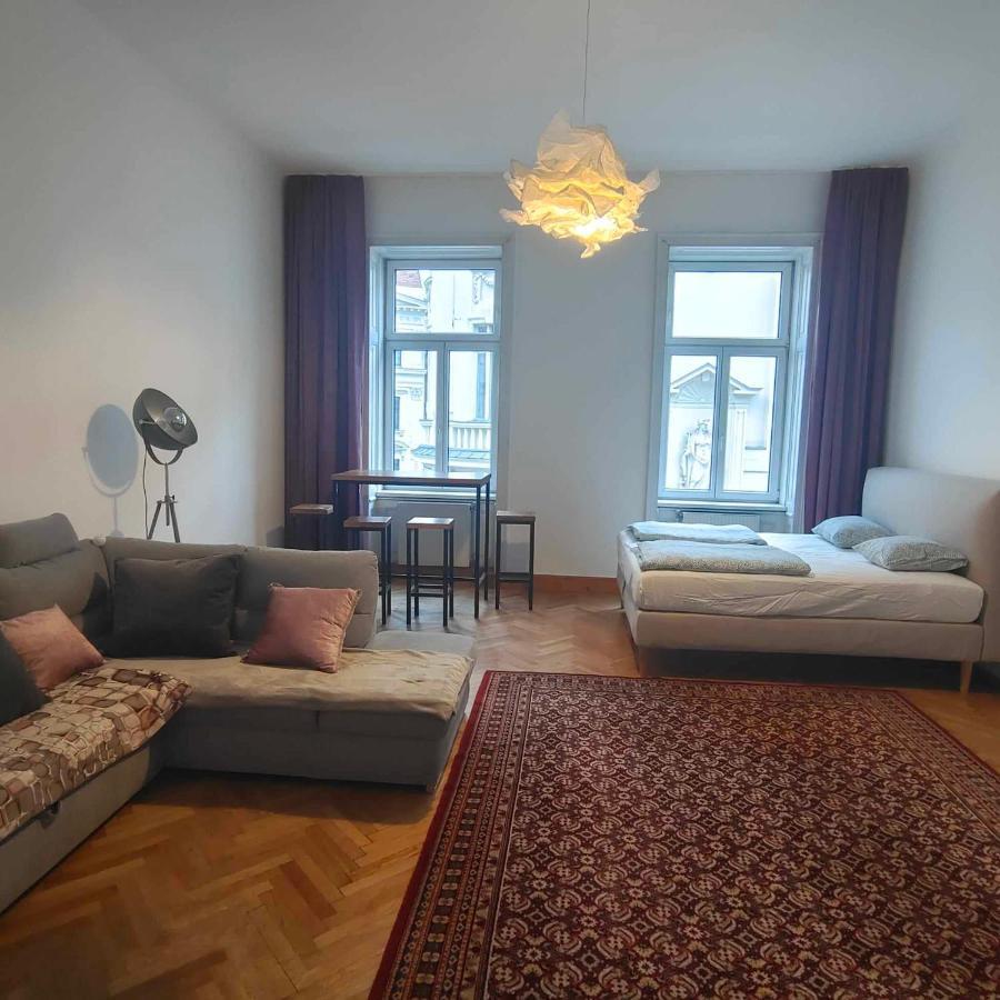 Large 4 Room Apartment In The Center Of Wiedeń Zewnętrze zdjęcie