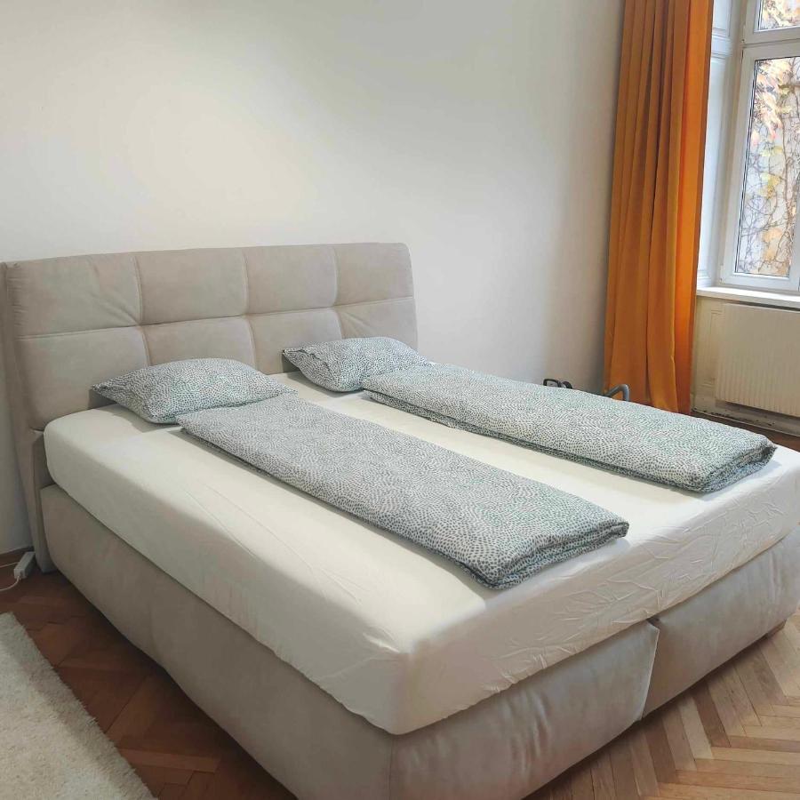 Large 4 Room Apartment In The Center Of Wiedeń Zewnętrze zdjęcie